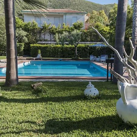 Hotel Gio De Charme 3*